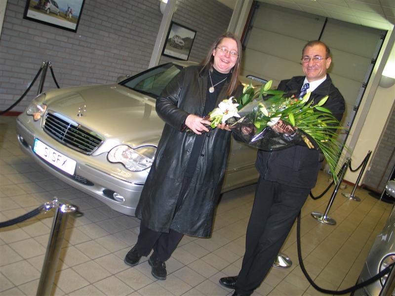 Mercedes Benz of Eastbourne - Handover of S1SFX to new owner, Silvia & Sales Rep Hose